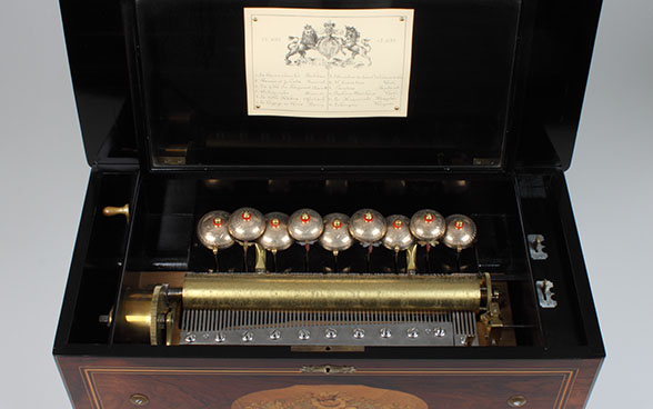 Music box with carillon, interior view